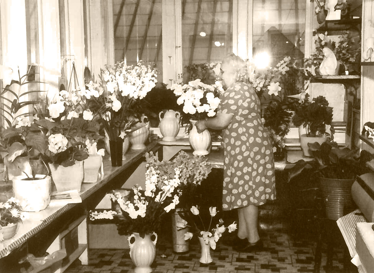 Arranging the vases with Marie Bagoy in our old showroom